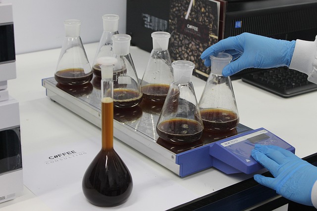 高效叔胺催化劑對聚氨酯彈性體固化速度和力學性能的關鍵影響。